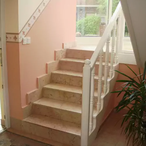 Sárga Apartmanház Balatonfüred 002 kép
