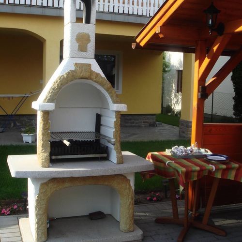 Sárga Apartmanház Balatonfüred ★★★ 3