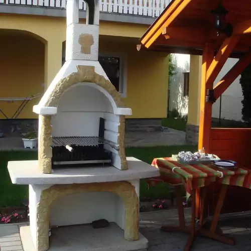 Sárga Apartmanház Balatonfüred 005 kép