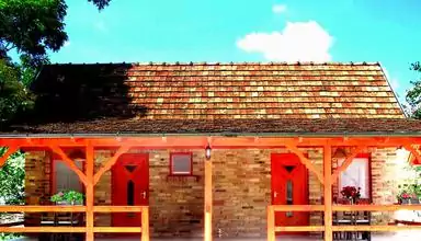 apartmanh&aacute;z szemből