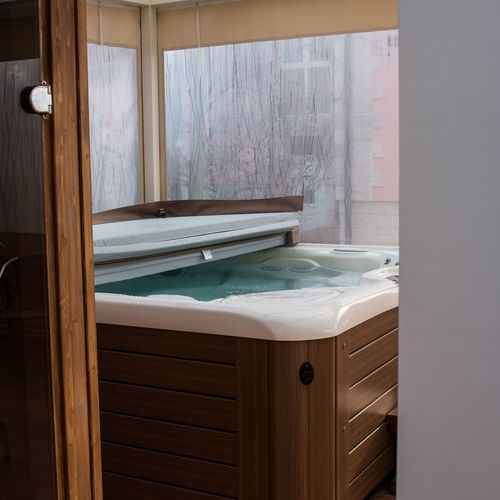 Jacuzzi