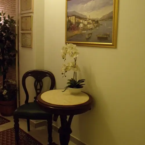 K&ouml;zlekedő-r&eacute;szlet