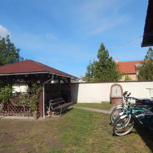 Holdfény Vendégház Abádszalók 004 kép