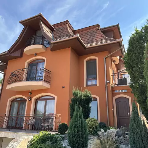 Villa Renáta Apartmanház Zalakaro