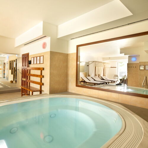 Beltéri jakuzzi