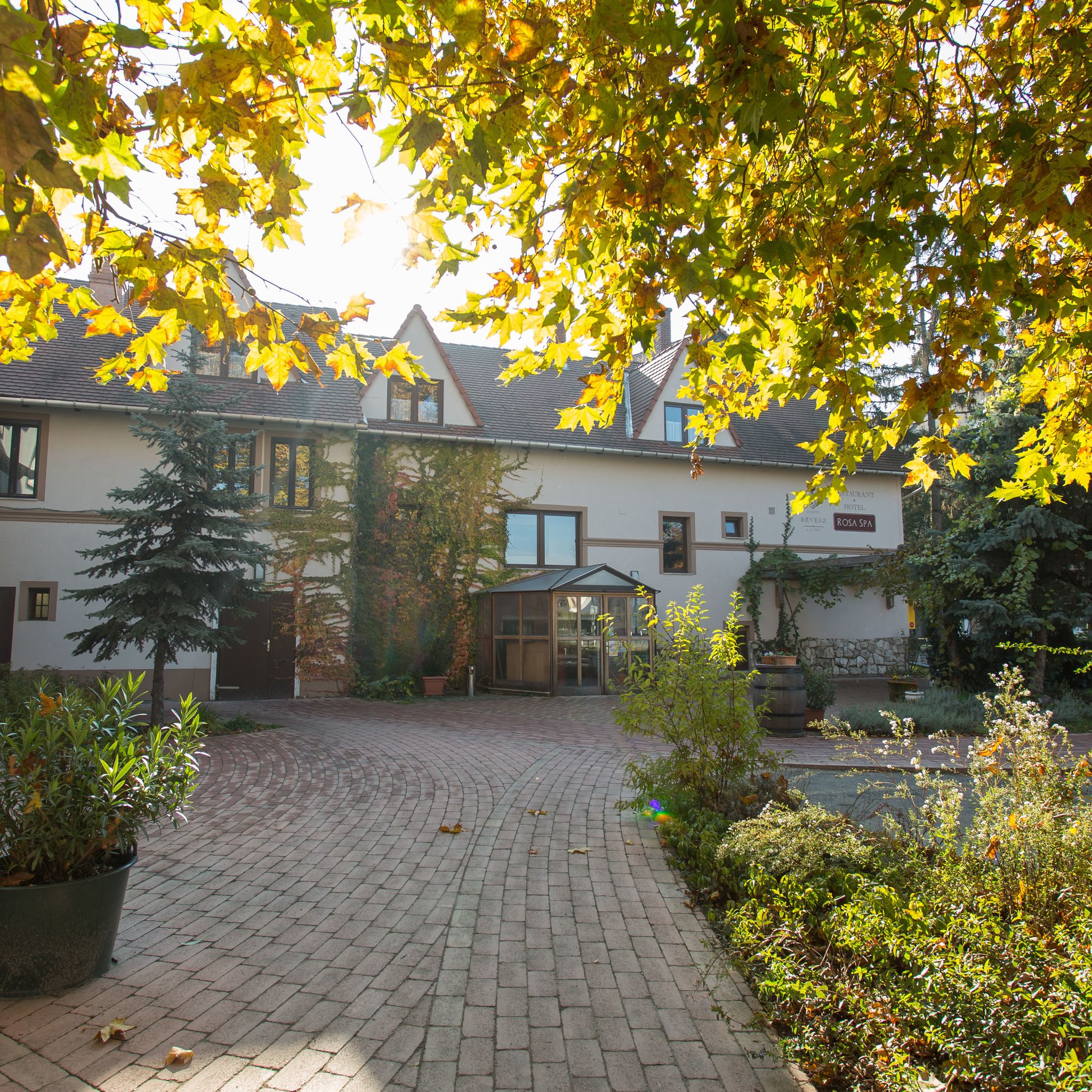 Révész Hotel Étterem és Rosa Spa Győr