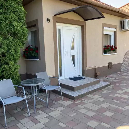 Niki Apartman Hajdúszoboszló 001 kép