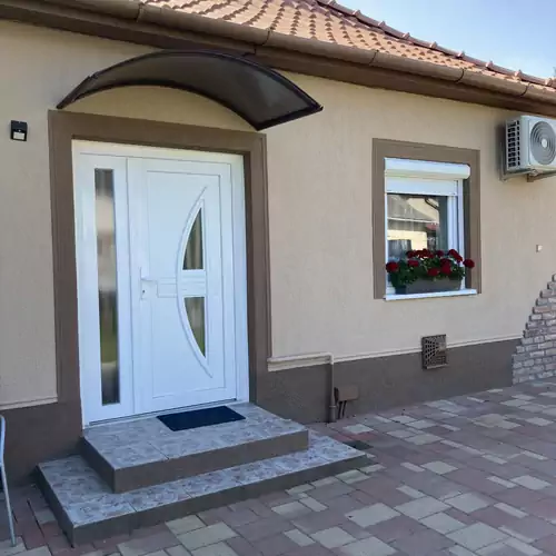 Niki Apartman Hajdúszoboszló 002 kép