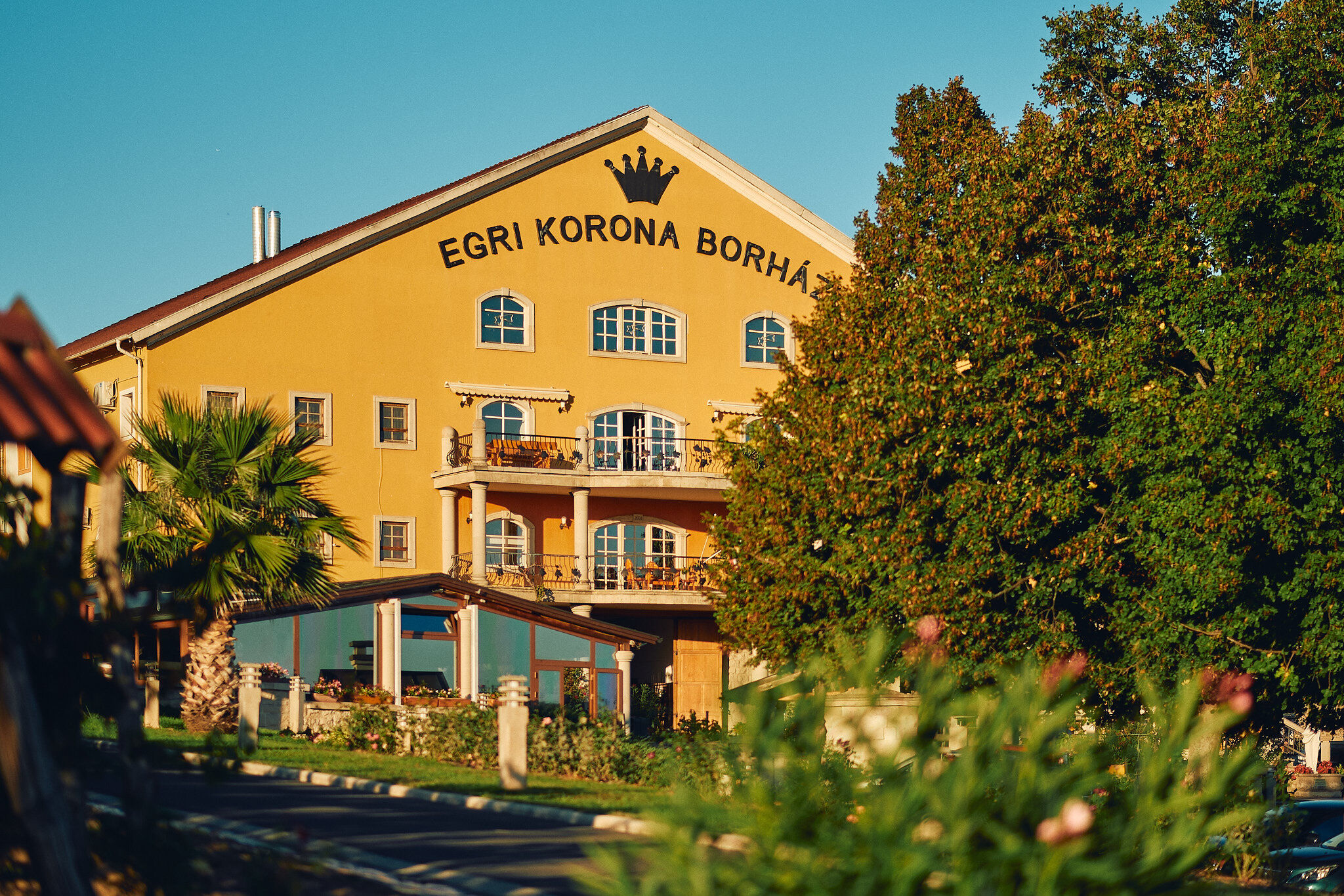 Egri Korona Borház - Borfalu, Wellness Hotel és Kemping