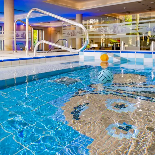 Betekints Wellness & Konferencia Hotel**** - Veszpr&eacute;m - Gyermekmedence
