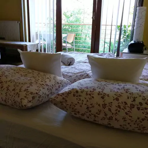 Mandarin Wellness Apartman Siófok 010 kép