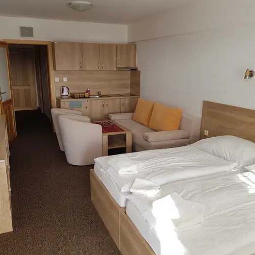 Dvojposteľov&aacute; izba s možnosťou pr&iacute;stelky