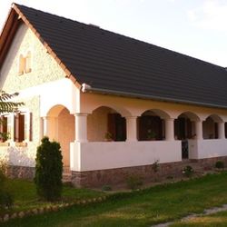 Csergehon Vendégház Balatonboglár