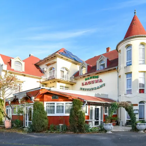 Lag&uacute;na Panzi&oacute; Sz&aacute;nt&oacute;d