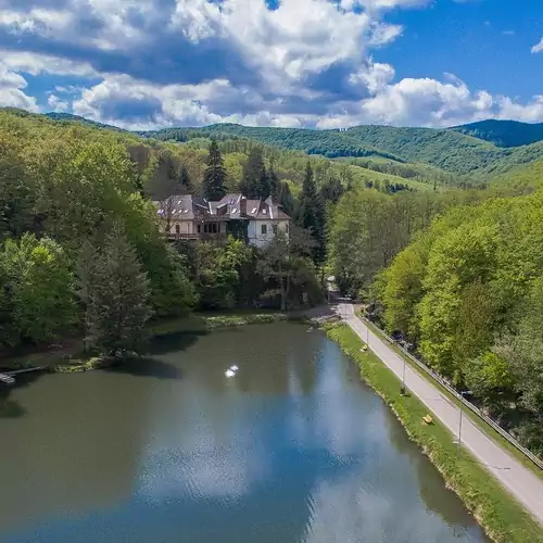 Kőkapu Vadászkastély és Hotel & Apartments Nagyhuta 001 kép