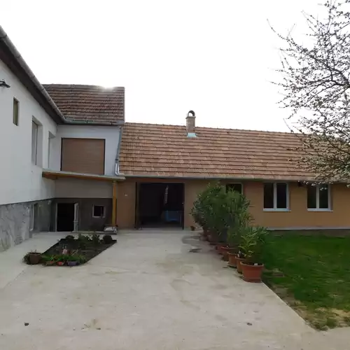 Kápolnás Vendégház Báta 021 kép