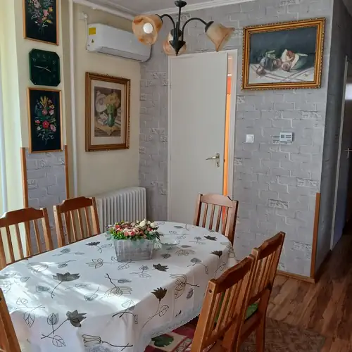 Marcsi Apartman Gyula 010 kép