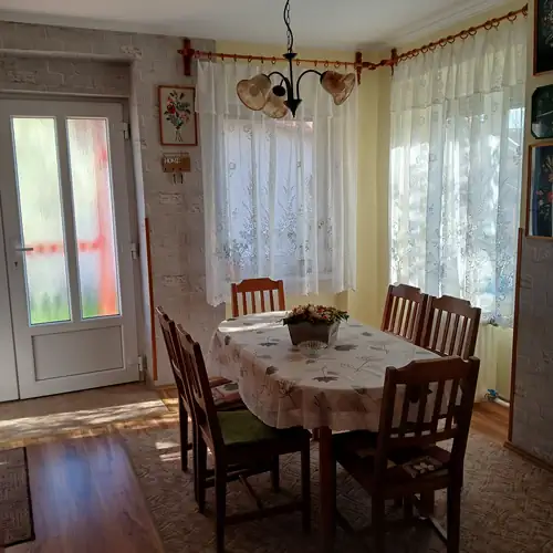 Marcsi Apartman Gyula 011 kép