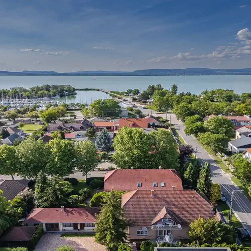 Pávics Apartmanház Balatonboglár 005 kép