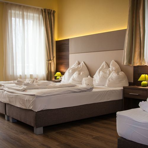 Hotel Jade Veszprém ★★★ 3