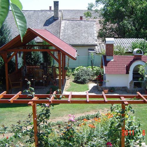 Oázis Apartmanok Balatonlelle  2