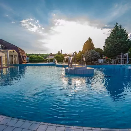 Gunaras Resort Spa Hotel Dombóvár 036 kép