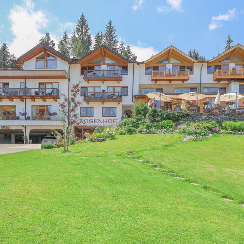 Rosenhof - Familienhotel mit Wellness und Pool