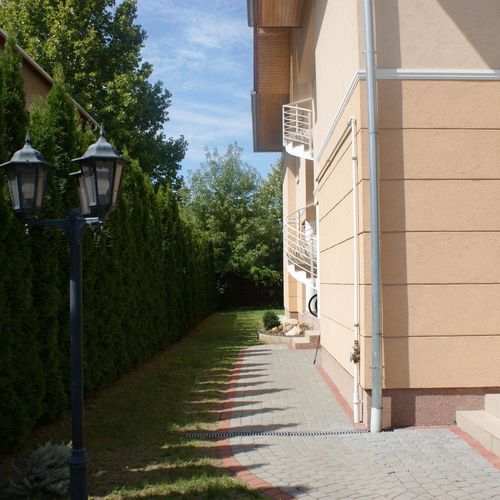 Árnyas Apartmanház Balatonlelle  4