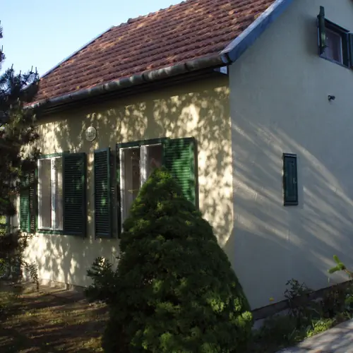 Bej&aacute;ratn&aacute;l
