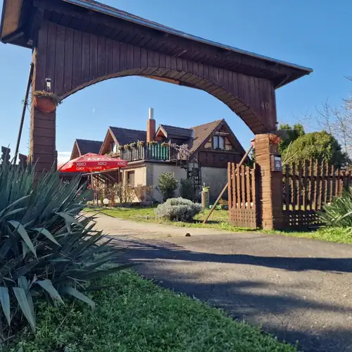 Kriszta Apartman Balatonboglár 001 kép