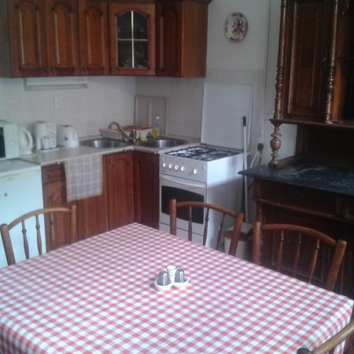 A konyha étkezővel