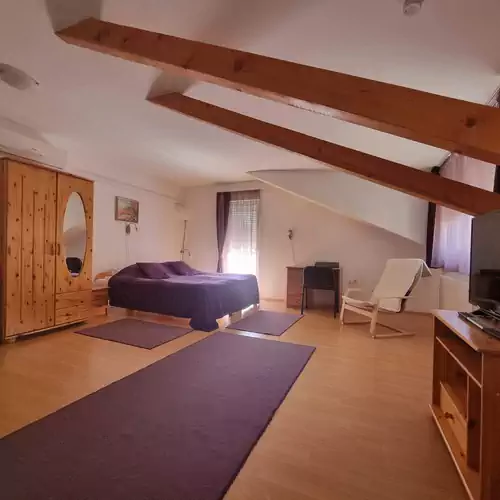 Hungária Apartmanház Péc 010 kép