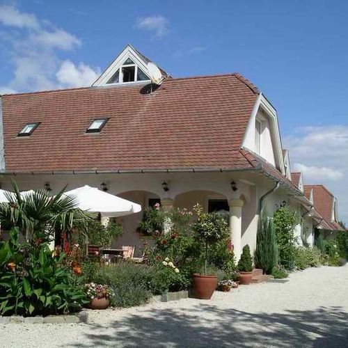 Albergo Giardino Balatongyörök ★★★ 4