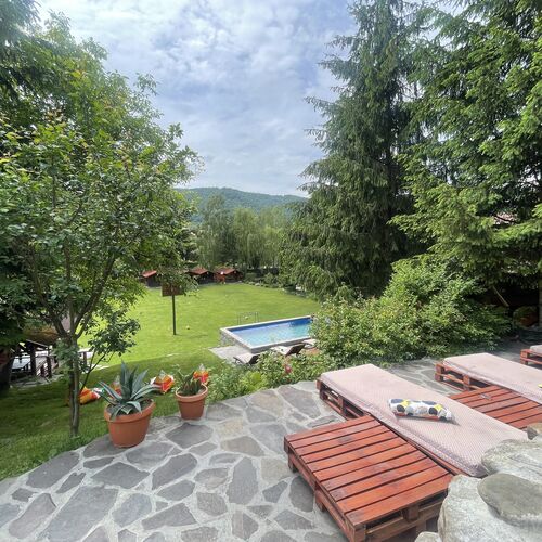 Casa Magor Sub Cetate