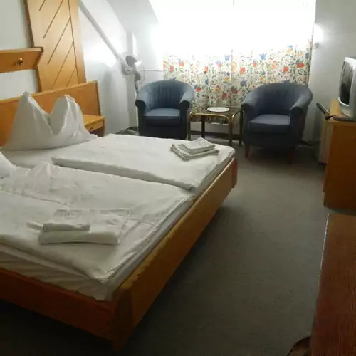 Hotel Família Zamárdi 006 kép