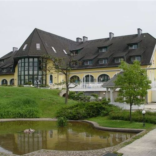 Hotel Famlia Zamrdi 
