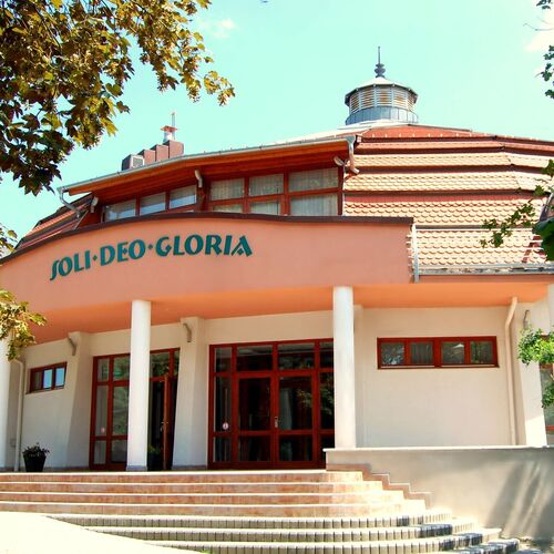 SDG Családi Hotel és Konferencia Központ Balatonszárszó