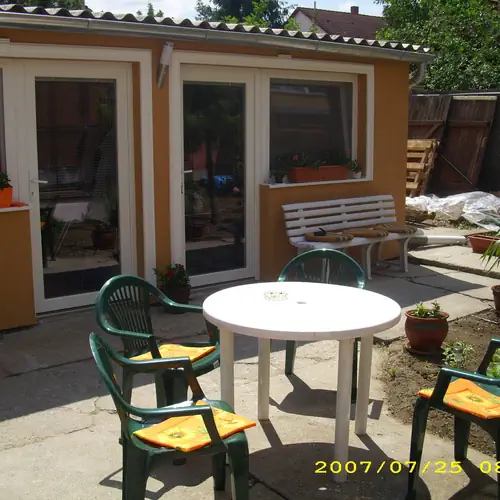 Csendes pihen&eacute;s a kertben