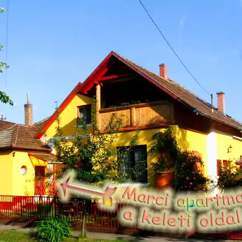 Flóra-Gyöngy Apartmanok Balatonboglár 003 kép
