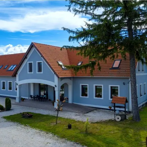 Malomkő Fogad&oacute;