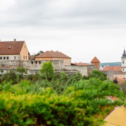 Kilátás a várra.