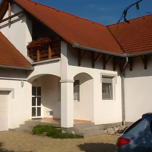 Egyed Vendégház Zamárdi 002 kép