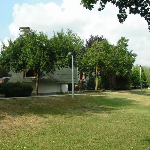 Gesztenye Nyaralópark Balatonudvari 002 kép