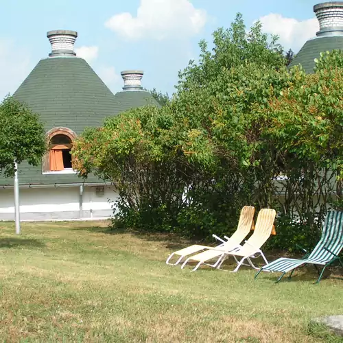 Gesztenye Nyaralópark Balatonudvari 003 kép