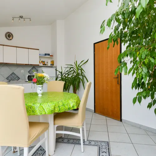 Die K&uuml;che mit Essraum