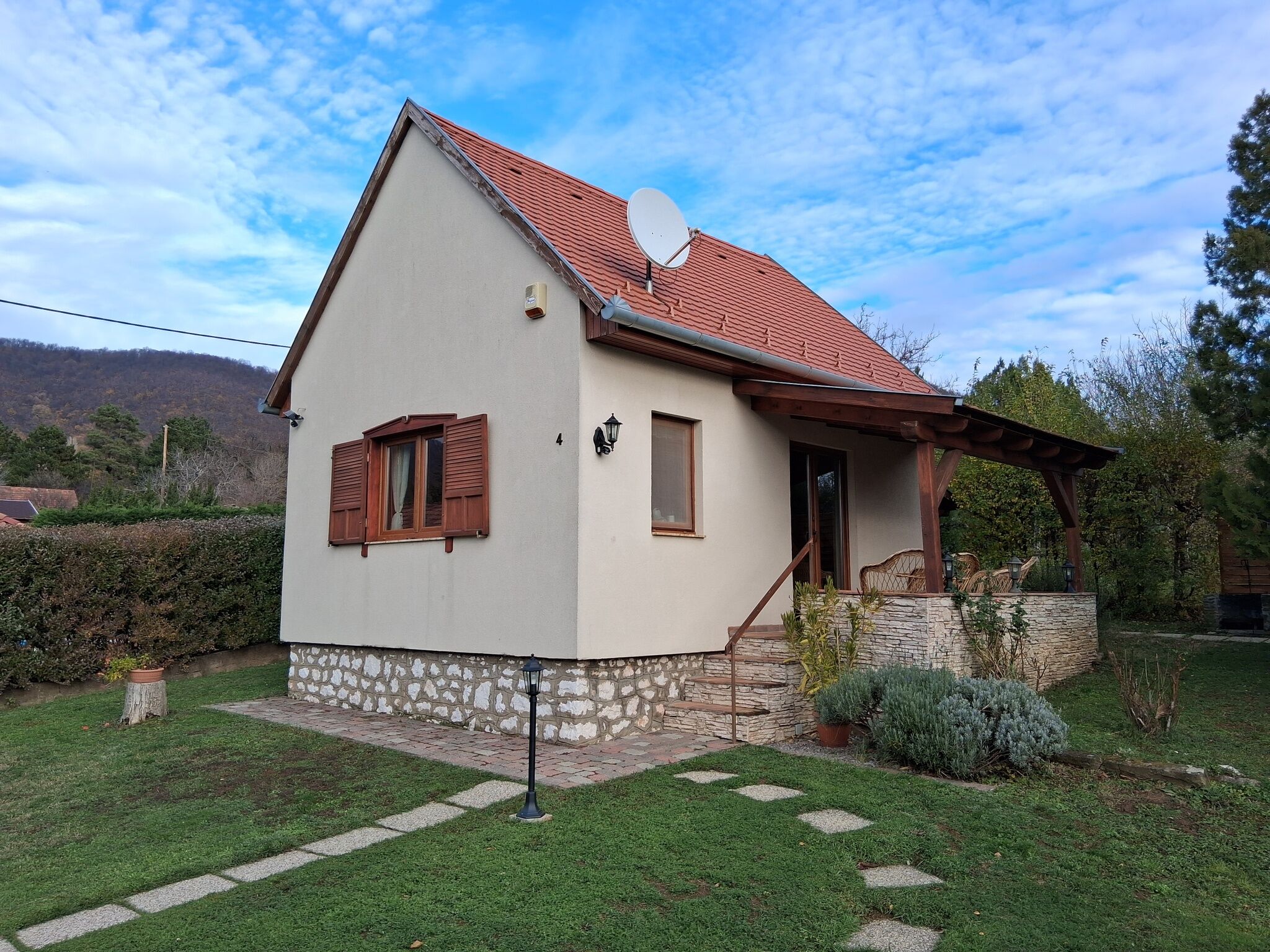 Cseresznyevirág Vendégházak Kővágószőlős