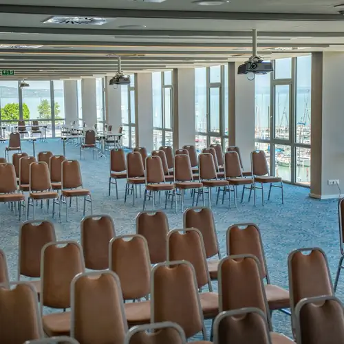 Hotel Yacht Wellness & Business Siófok 061 kép