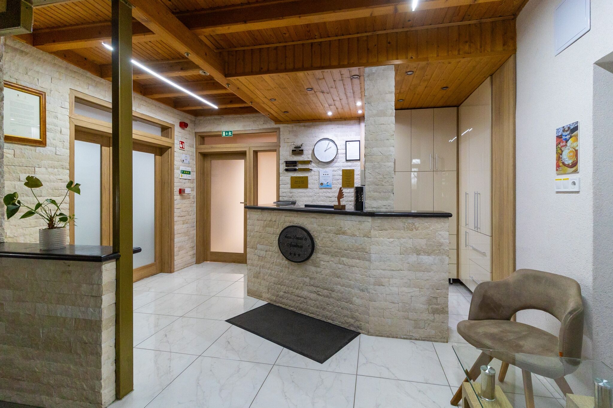 Tisza Panzió és Apartman *** Tiszaújváros