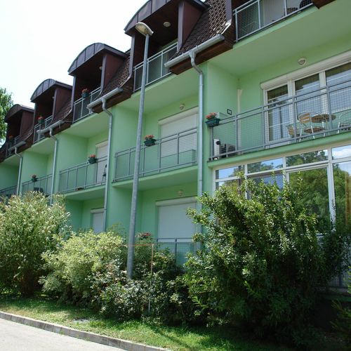 Az apartman-ház
