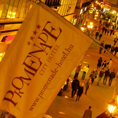 A Promenade City Hotel Budapest logója